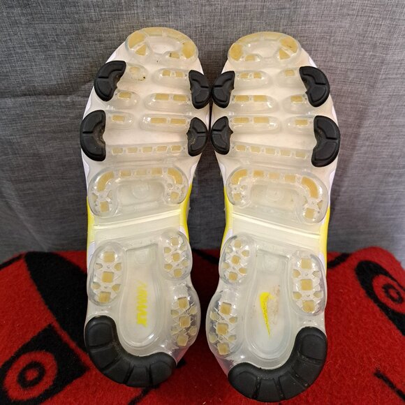 Size 8 Nike Air VaporMax Plus CU4907-700 Women Sneakers Yellow Running Shoes - Picture 7 of 14